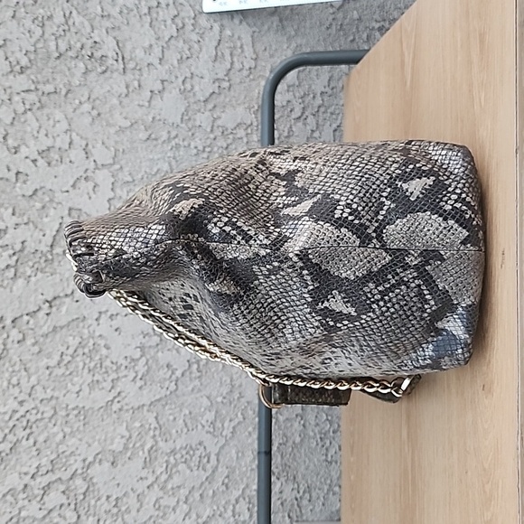 Tory Burch | Slouchy Marion Python Tote Bag Gray - Picture 4 of 15